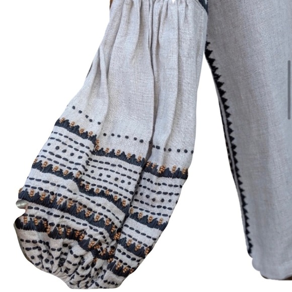 Beaded Irving & Fine 
Morocco Linen Blouse  
Size medium - NWOT - Picture 11 of 13